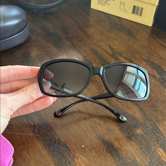 Michael Kors Dark Frame Women\'s Sunglasses main image 4
